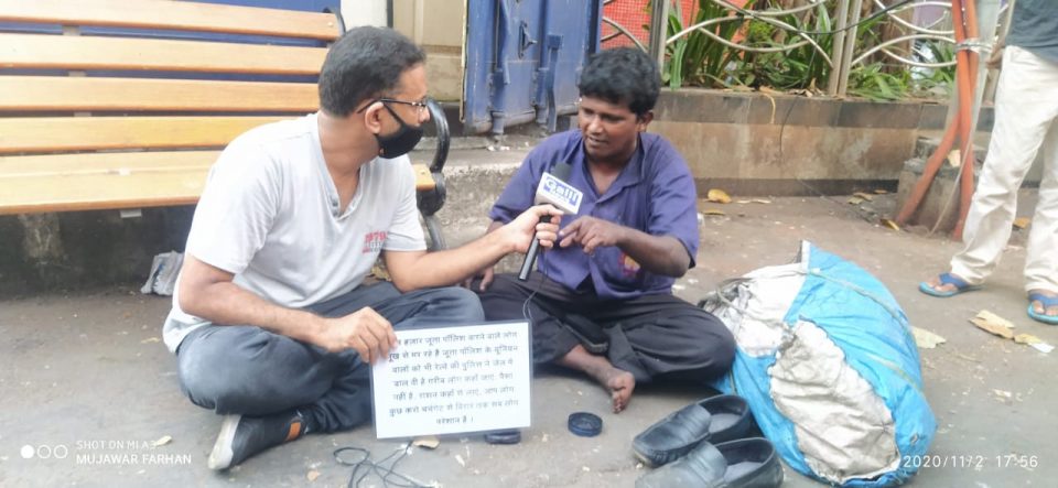 A WhatsApp news service has become the eyes and ears of Mumbai Muslims A WhatsApp news service has become the eyes and ears of Mumbai Muslims